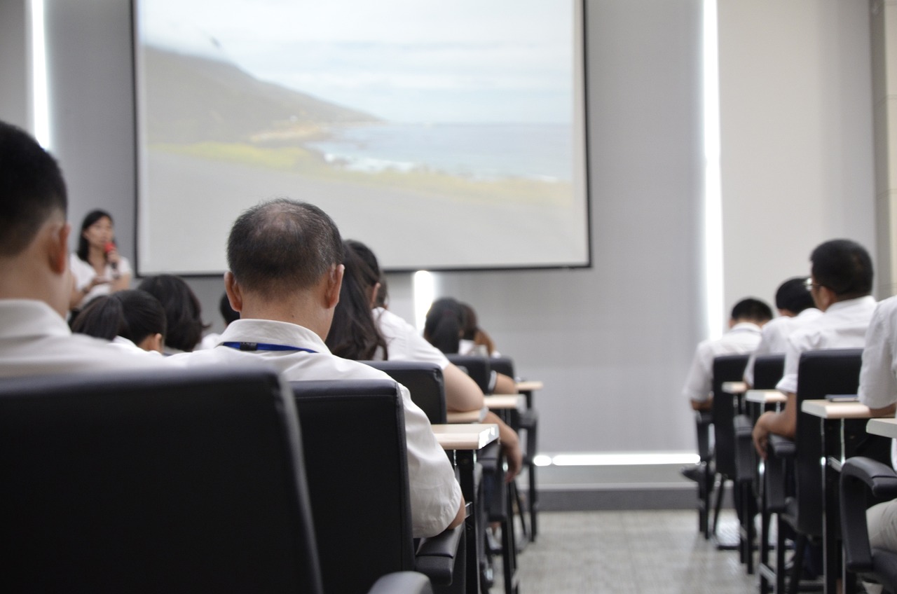 大学生暑期兼职,大学生暑期兼职，探索、成长与价值的交融